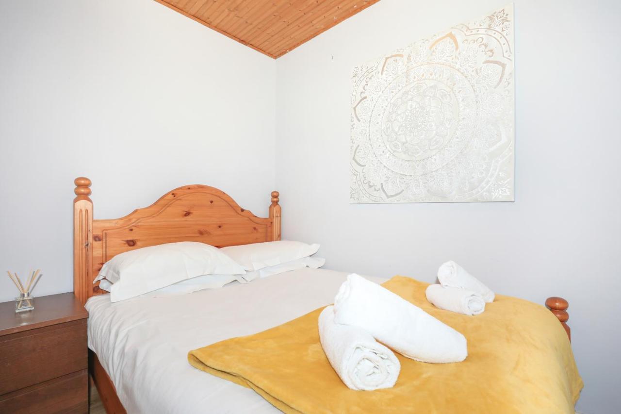 Beautiful 4 Bedroom Cottage - Ideal Location - Free Parking Edinburg Exteriör bild