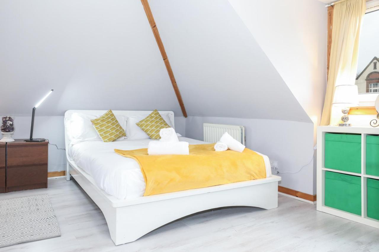 Beautiful 4 Bedroom Cottage - Ideal Location - Free Parking Edinburg Exteriör bild