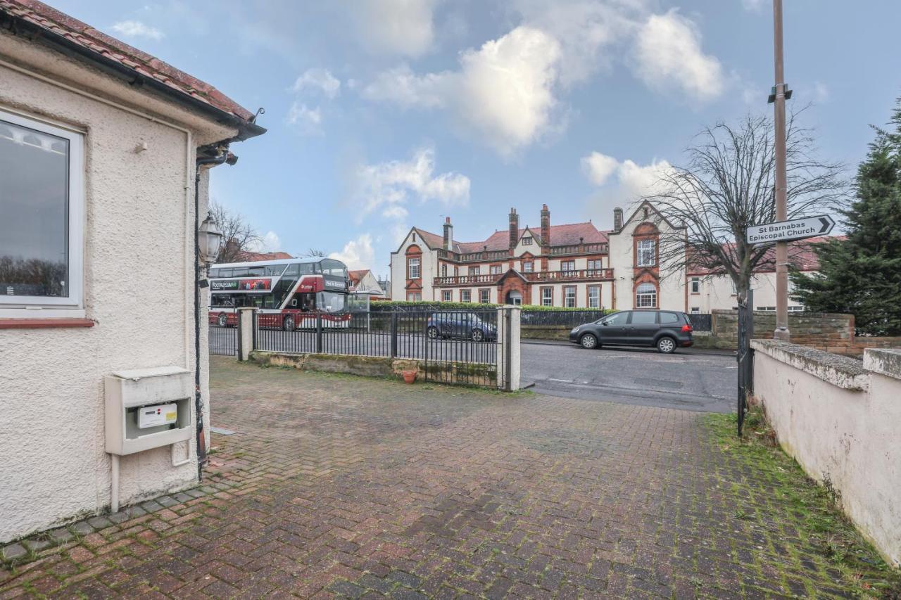 Beautiful 4 Bedroom Cottage - Ideal Location - Free Parking Edinburg Exteriör bild