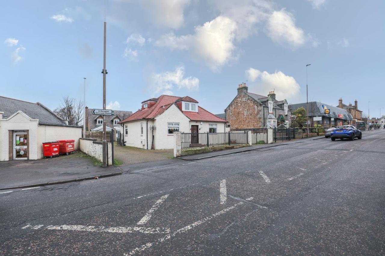 Beautiful 4 Bedroom Cottage - Ideal Location - Free Parking Edinburg Exteriör bild