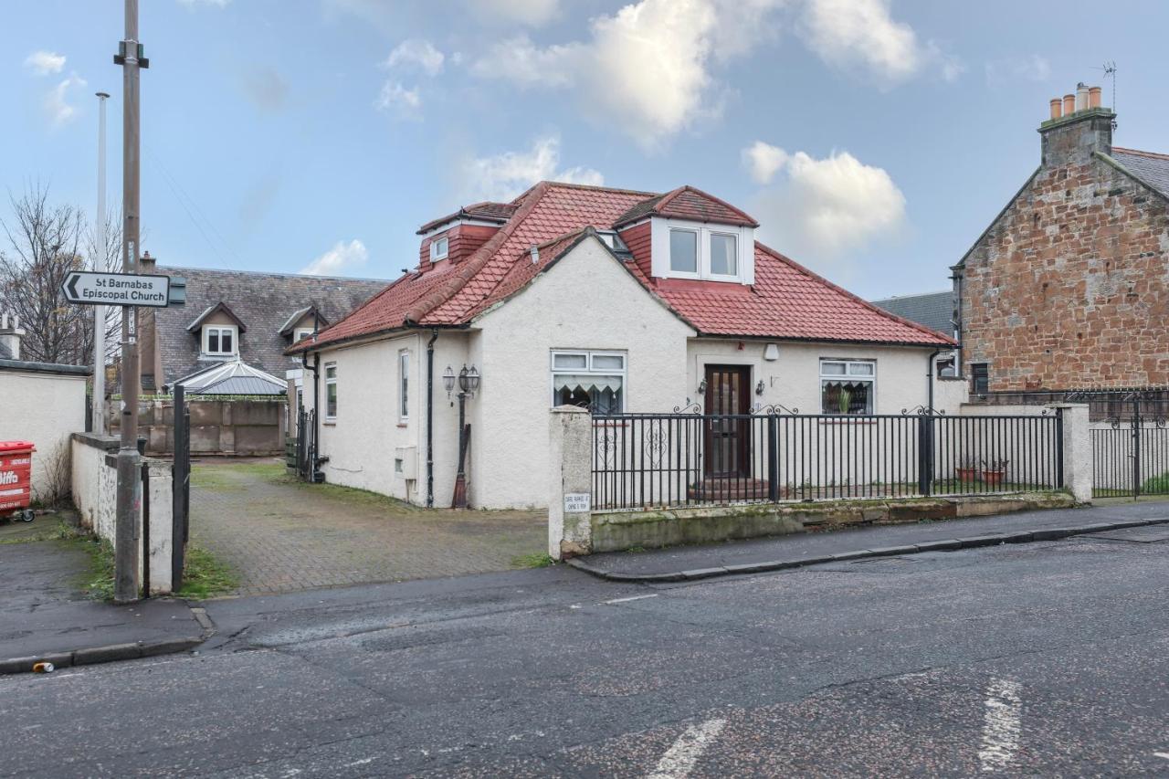 Beautiful 4 Bedroom Cottage - Ideal Location - Free Parking Edinburg Exteriör bild
