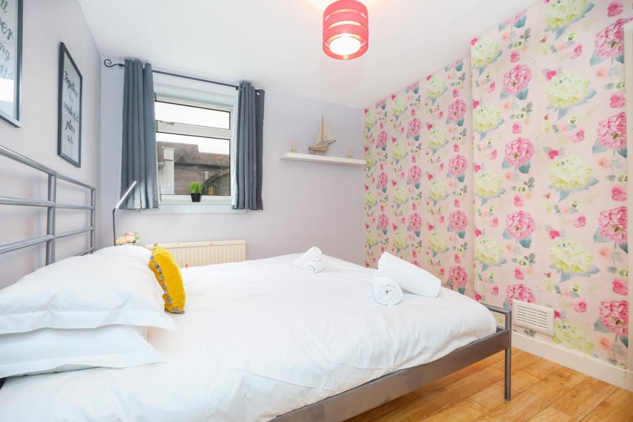 Beautiful 4 Bedroom Cottage - Ideal Location - Free Parking Edinburg Exteriör bild