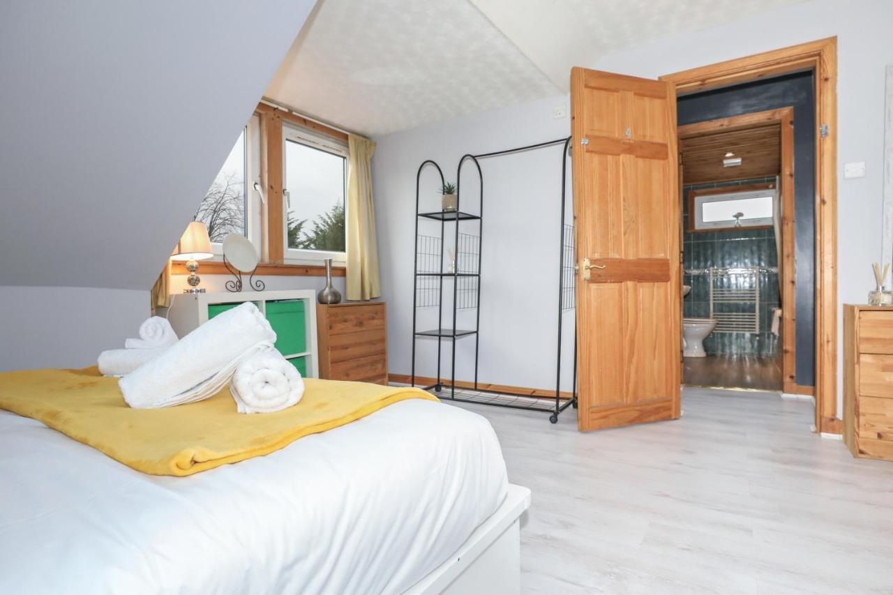 Beautiful 4 Bedroom Cottage - Ideal Location - Free Parking Edinburg Exteriör bild