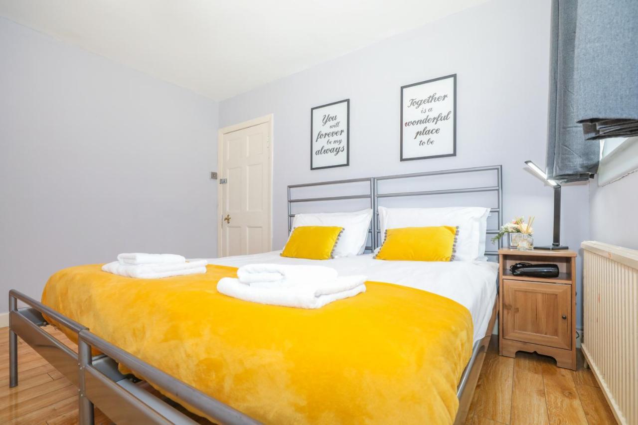 Beautiful 4 Bedroom Cottage - Ideal Location - Free Parking Edinburg Exteriör bild