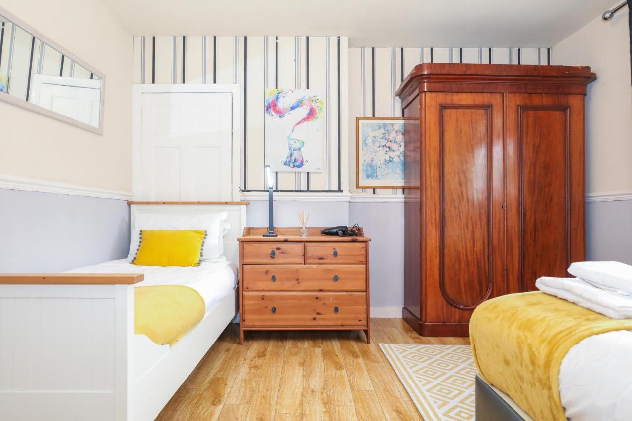 Beautiful 4 Bedroom Cottage - Ideal Location - Free Parking Edinburg Exteriör bild